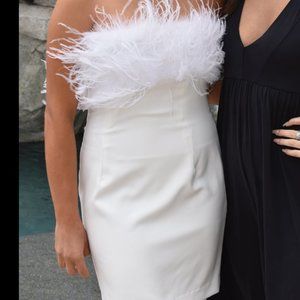 David’s Bridal White Feather Second Wedding Dress/Bridal event dress